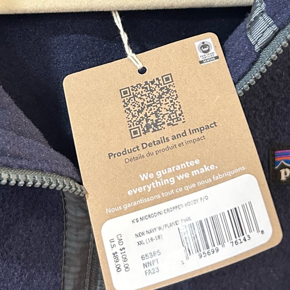NWT Patagonia Kids Microdini Cropped Hoody Pullover - Picture 4 of 4